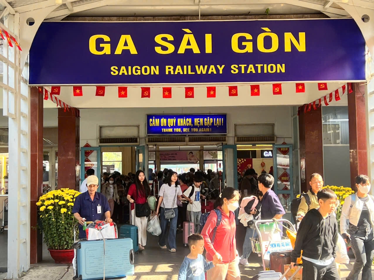 Các loại hình vận tải đồng loạt “nóng” theo kỳ nghỉ lễ 30/4