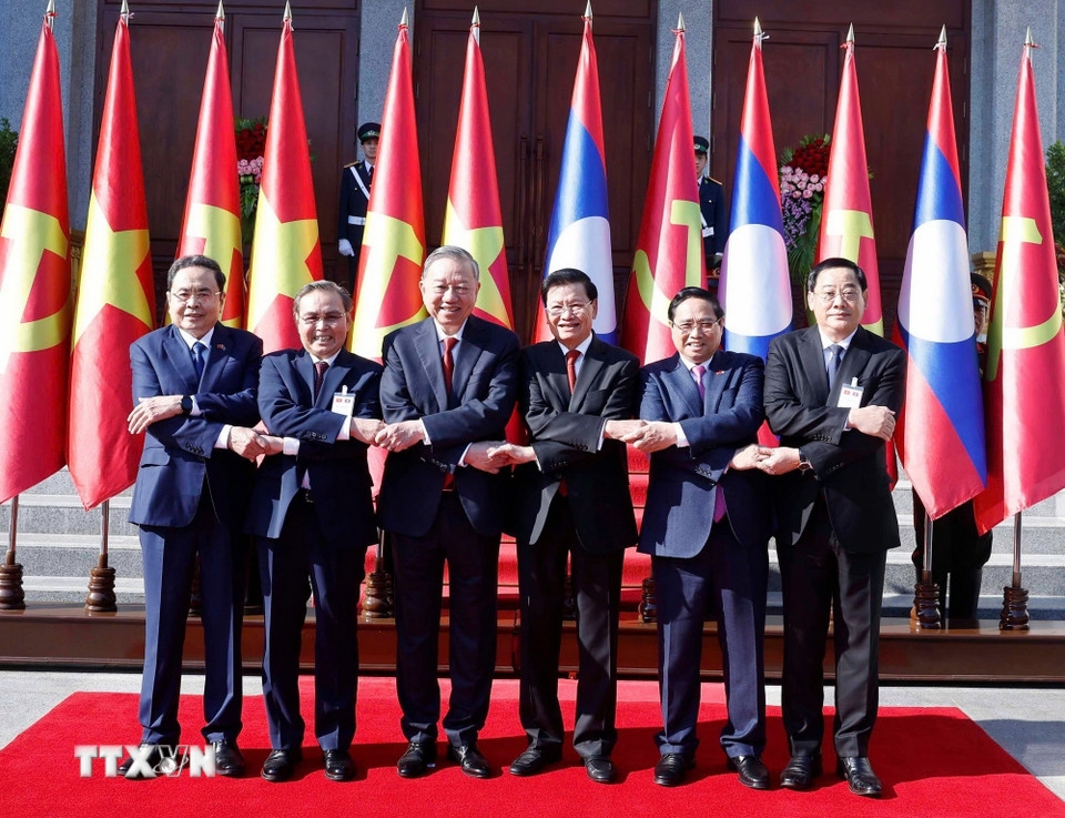 Tổng B&iacute; thư T&ocirc; L&acirc;m kết th&uacute;c chuyến thăm cấp Nh&agrave; nước tới L&agrave;o với nhiều kết quả quan trọng