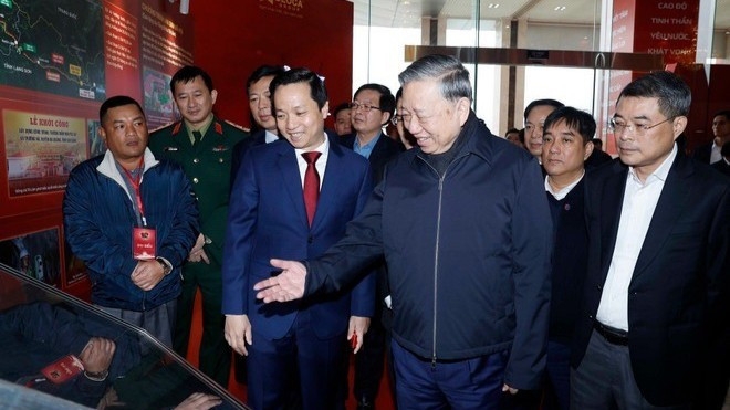 Tổng B&iacute; thư T&ocirc; L&acirc;m: Ph&aacute;t triển v&ugrave;ng cao từ nền tảng l&ograve;ng d&acirc;n