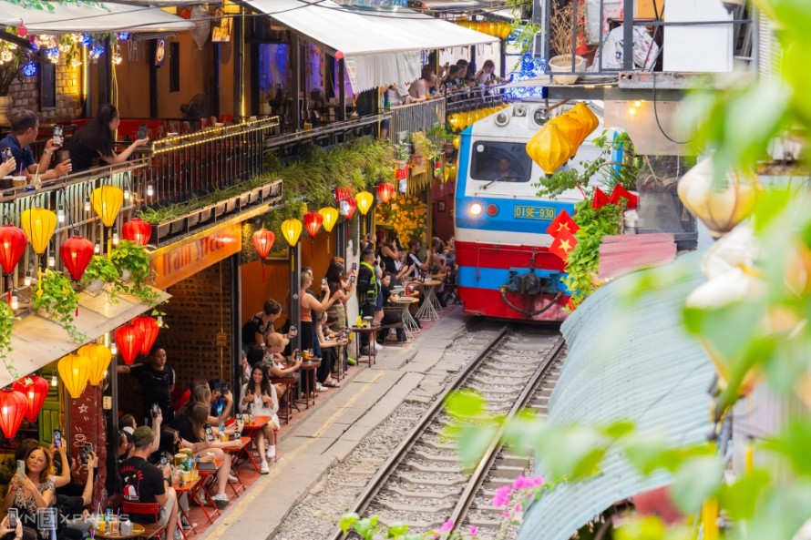 Đường sắt chạy th&ecirc;m 22 chuyến t&agrave;u phục vụ người d&acirc;n về qu&ecirc;, du xu&acirc;n dịp Tết 2026