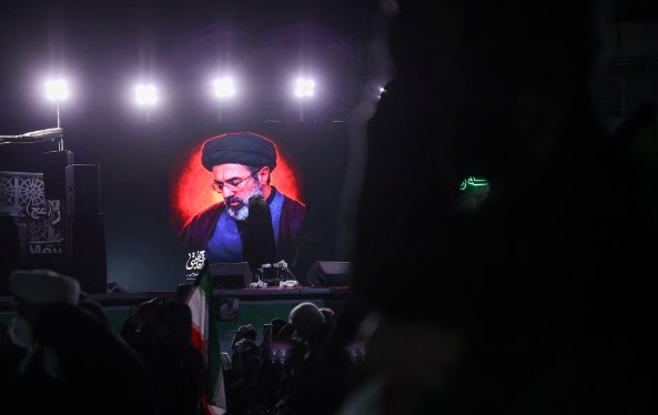 Dấu ấn kinh tế thế giới tuần 8-14/3/2026: Gi&aacute; dầu leo thang trong chiến sự, Mỹ điều tra thương mại