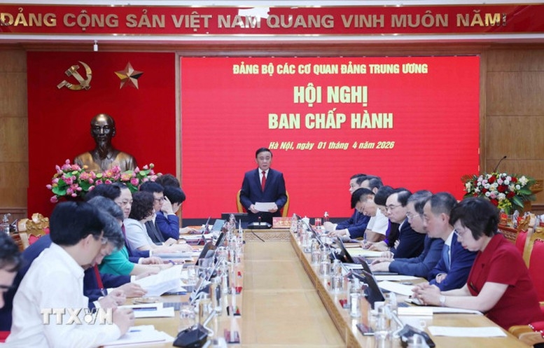 Giữ ổn định tổ chức 5 đảng bộ mới được tiếp nhận, kiện to&agrave;n bộ m&aacute;y tinh gọn, hiệu lực, hiệu quả