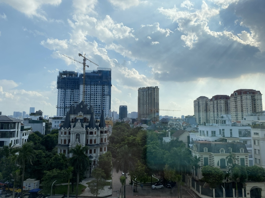 Giá nhà tiếp tục "neo" cao gây ra nhiều lo ngại