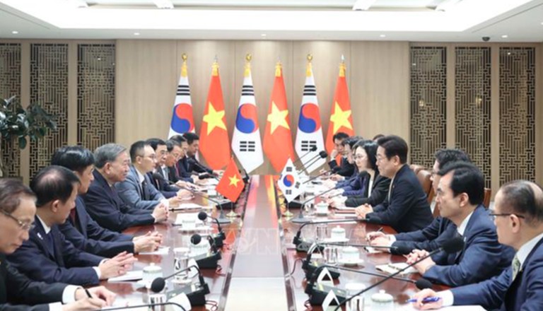 Hàn Quốc sẵn sàng đồng hành cùng Việt Nam...