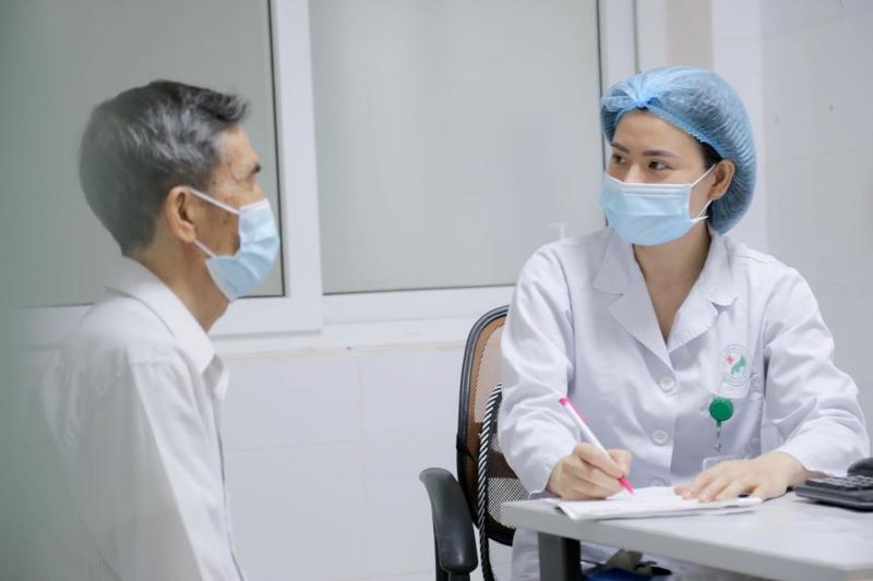 Ban hành Quyết định về việc giao dự toán chi khám bệnh, chữa bệnh bảo hiểm y tế năm 2025