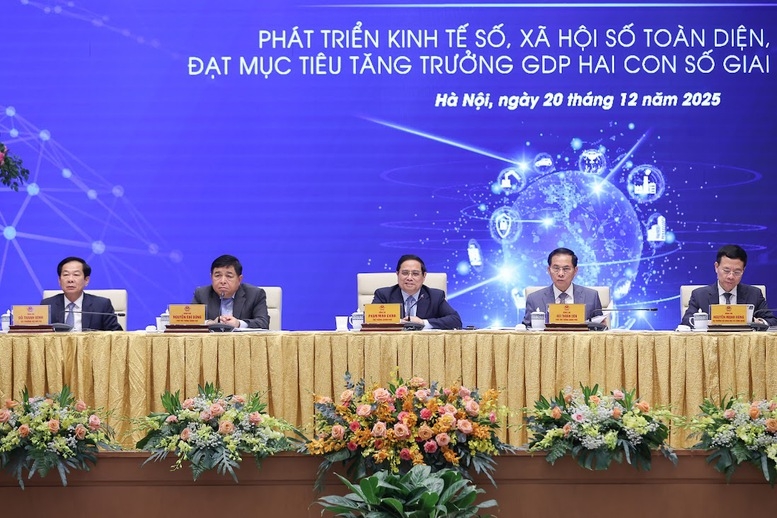 Ước t&iacute;nh gi&aacute; trị thanh to&aacute;n kh&ocirc;ng d&ugrave;ng tiền mặt trong năm nay gấp 26 lần GDP